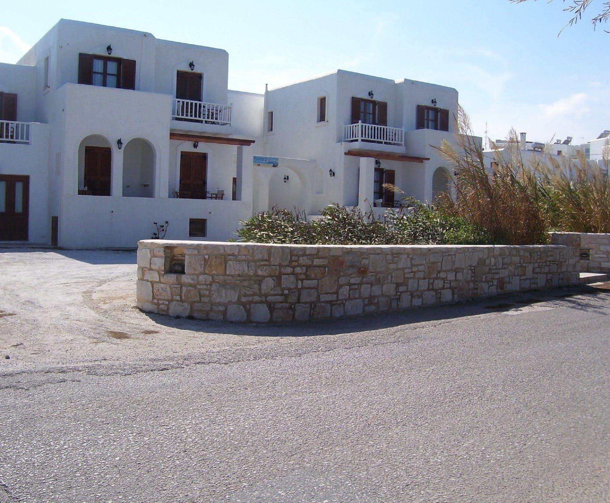 Roussos Beach Hotel Naoussa Exterior foto